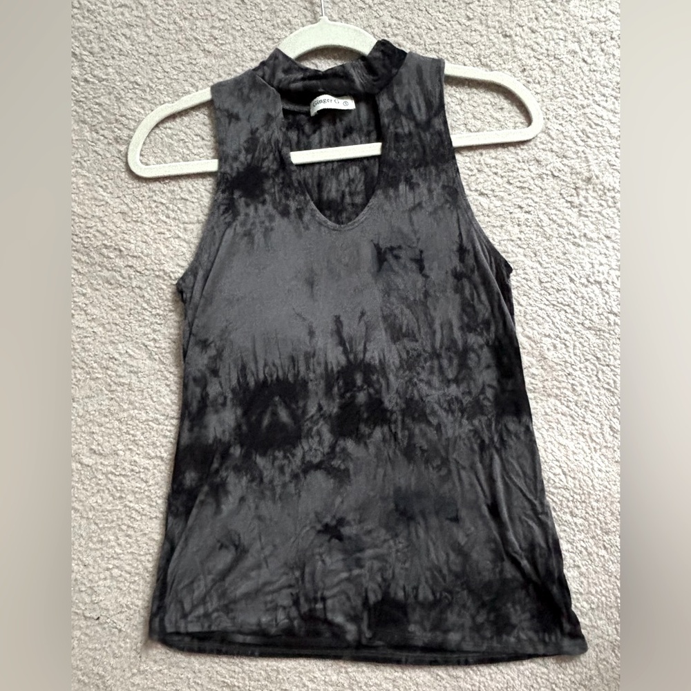 2 for $10 🔥 Choker Tank